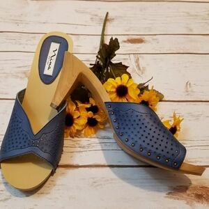 Nina Wood Slide Heels CUTE!!